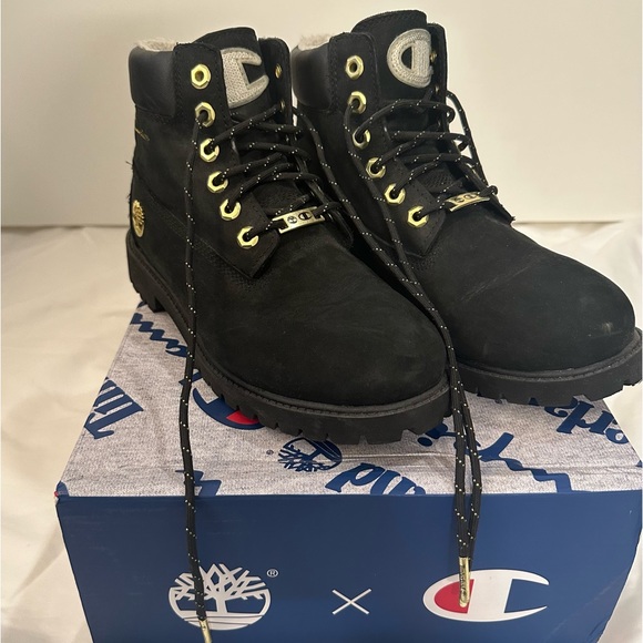 Timberland x Champion Shearling Boot (junior’s size 6) - Picture 2 of 6